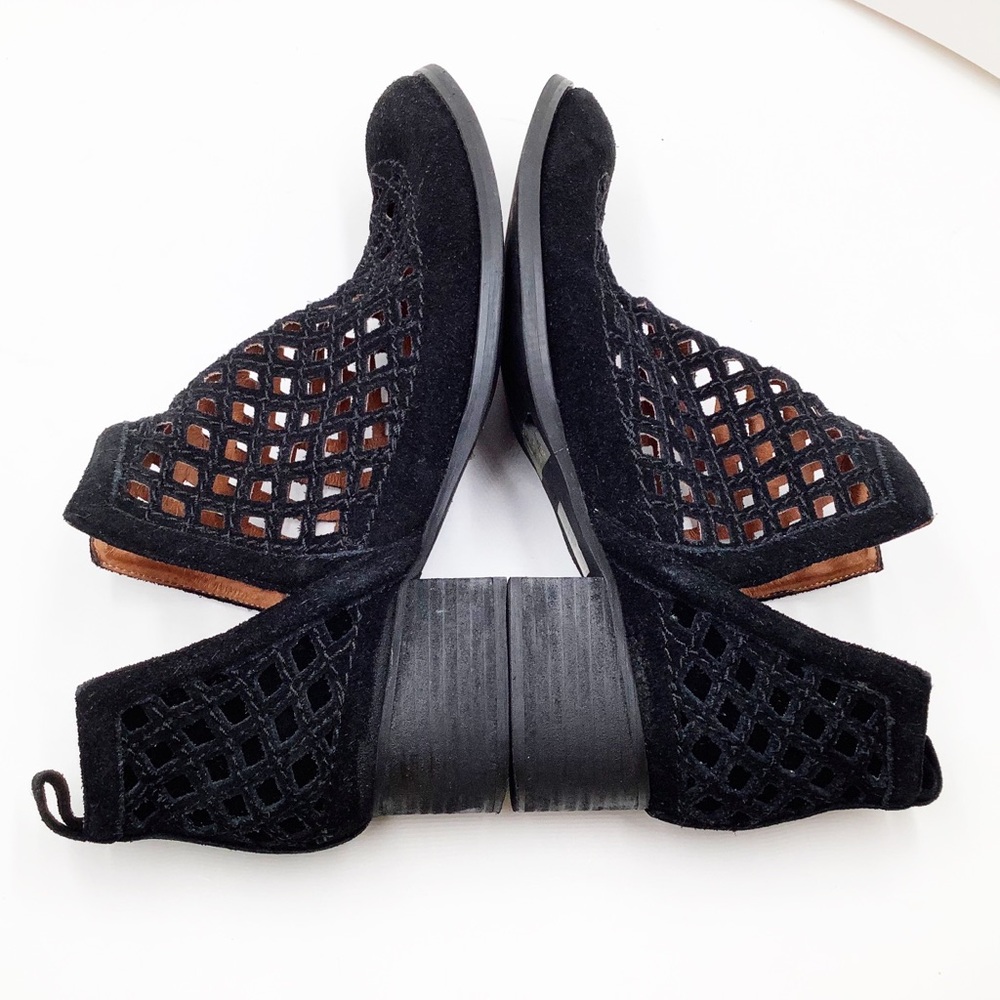 {Jeffrey Campbell}Taggart Ankle Bootie - Picture 8 of 10